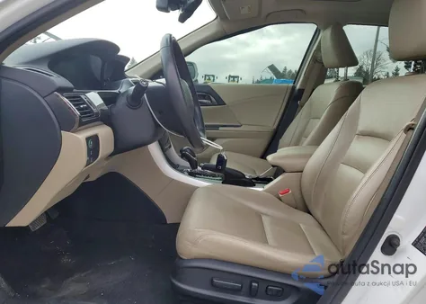 2017 Honda Accord Touring Hybrid z USA, uszkodzony, nr VIN JHMCR6F76HC007375